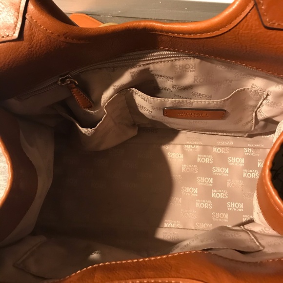 Michael Kors pocketbook - Picture 2 of 2